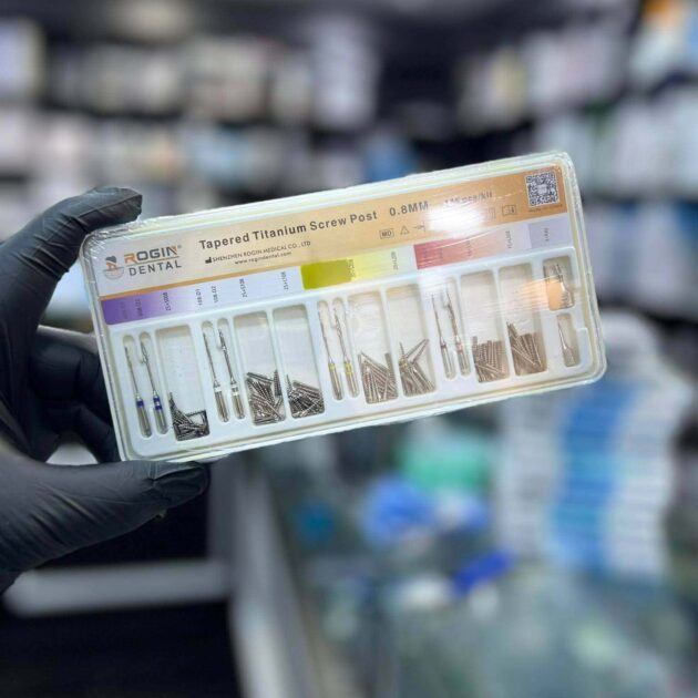 SCREW POSTE EN TITANE 0.8MM