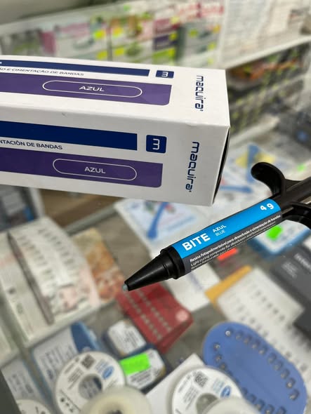 COMPOSITE BLEU MAQUIRA