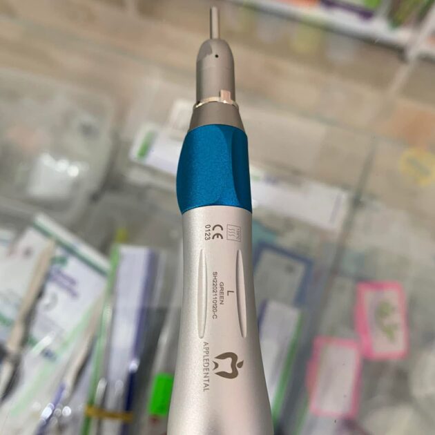 PIECE A MAIN CHIRURGICALE