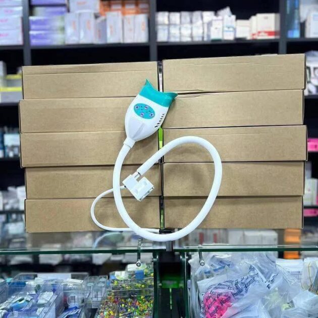 LAMPE DE BLANCHIMENT 12 LED